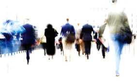 هشدار یک کارشناس نسبت به از بین رفتن طبقه متوسط/ منتظر فروریزی بنیان‌های جامعه باشید
