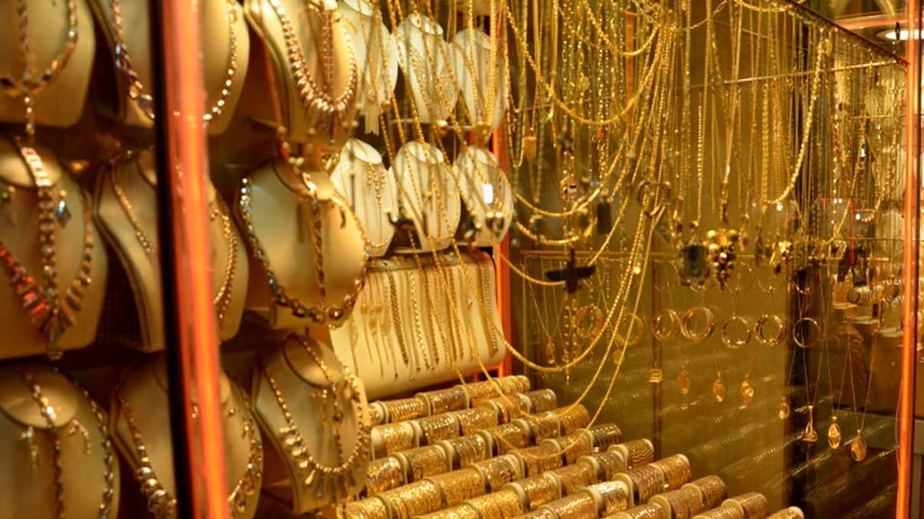 بازار طلا به مسیر نزولی ادامه میدهد؟