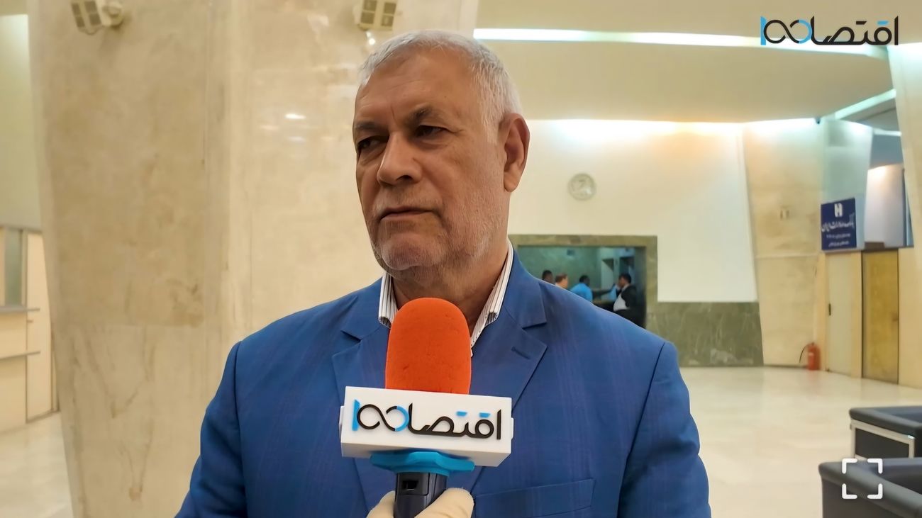 قبل از گران شدن بنزین باید برای دهک های آسیب پذیر پول واریز شود+فیلم