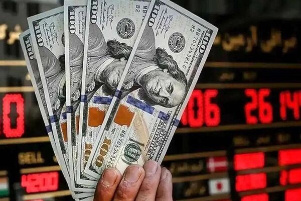 پیش‌بینی قیمت دلار: آیا تاریخ تکرار خواهد شد یا دلار از ۱۳۰ هزار تومان عبور می‌کند؟