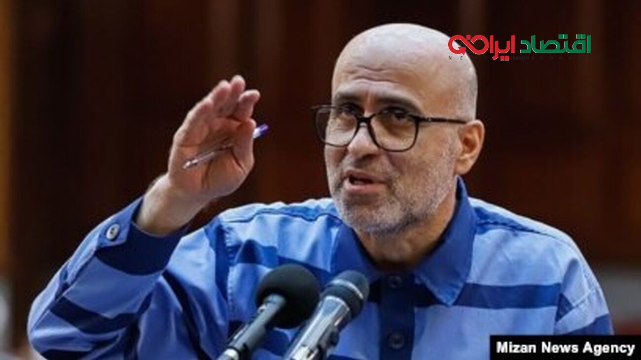 آزادی و یا مرخصی اکبر طبری از زندان واقعیت دارد؟ + فیلم
