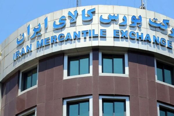 عرضه خودرو در بورس کالا سال 1404/اولین اتفاق بزرگ در بازار خودرو!