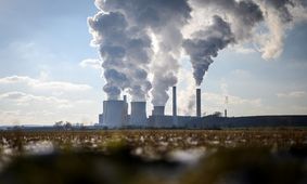 حرفهای سه نماینده آذربایجان شرقی درباره قیمت سوخت، زبان آذری و تاراج بیت المال