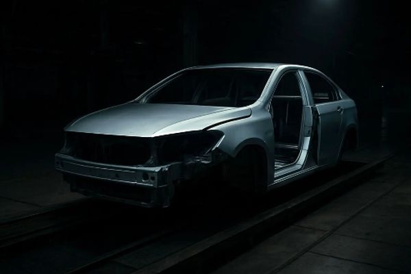 انفجار مکانیسم ماشه در بازار خودرو ایران