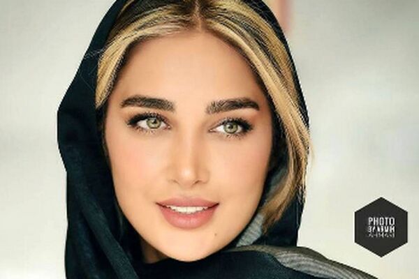 فیلم جنجالی؛ رونمایی آناشید حسینی از تیپ تازه‌اش در کنار نعیمه نظام دوست و پژمان جمشیدی!