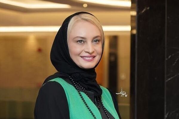 جشن کریسمس ارامنه با حضور چهره پرحاشیه در کلیسای خبرساز اصفهان + فیلم
