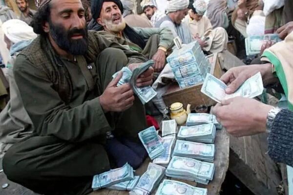 قیمت افغانی امروز دوشنبه 8 دی 1404