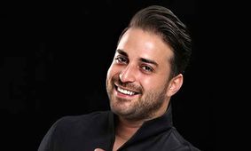 قاب خانوادگی شگفت‌انگیز بابک جهانبخش؛ پایان شایعات طلاق؟