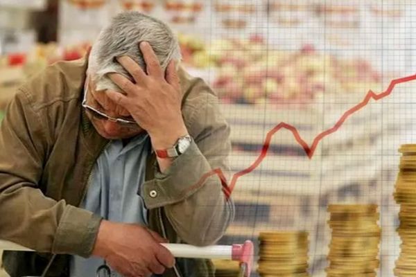 تورم فزاینده و حذف طبقه متوسط در ایران