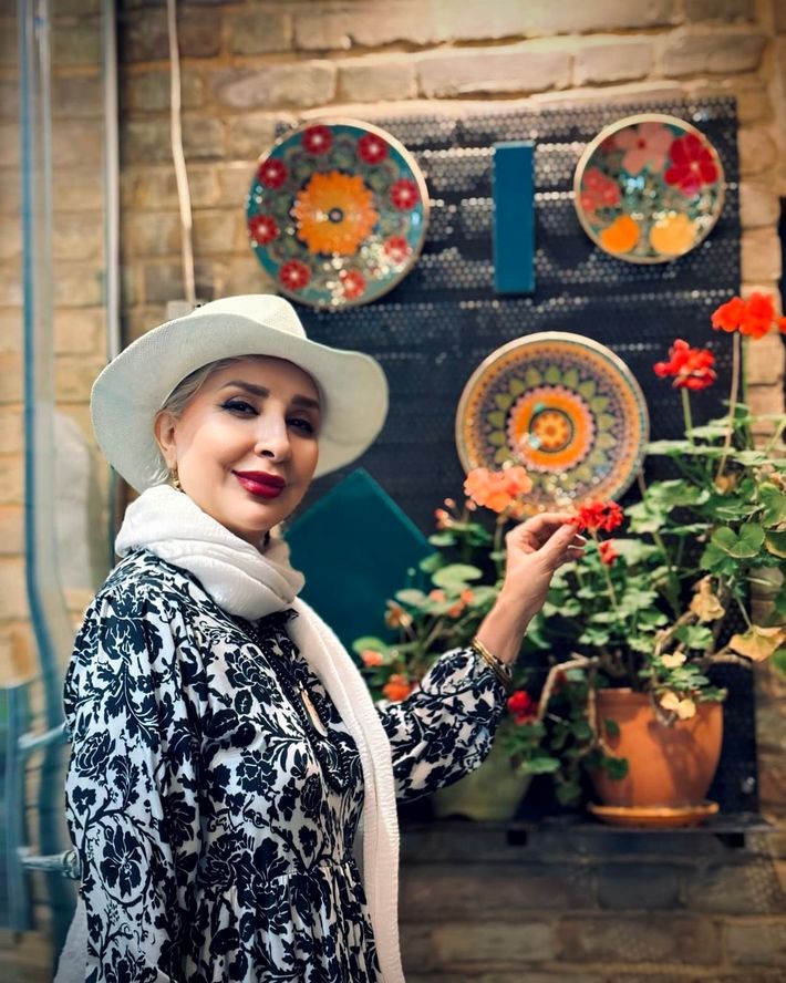 مرجانه گلچین