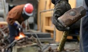 کارگران ساختمانی در بلاتکلیفی؛ بیمه‌ای که روی هواست!
