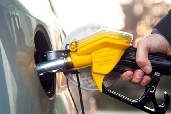 بنزین سوپر وارداتی با قیمت جدید/ مبنا تعیین شد