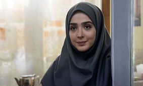 چهره خیره کننده المیرا دهقانی در اتاق گریم!