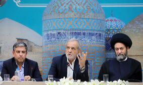 صداوسیما؛ قوۀ پنجم؟!حاشیه‌ای بر مصاحبۀ تلویزیونی رئیس‌جمهور در اردبیل