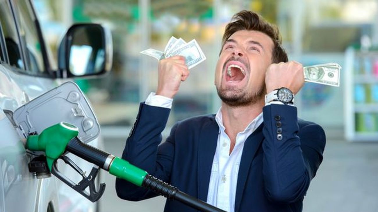 با سفر به این شهر سهمیه بنزین رایگان 200 لیتری بگیرید + لینک ثبت نام