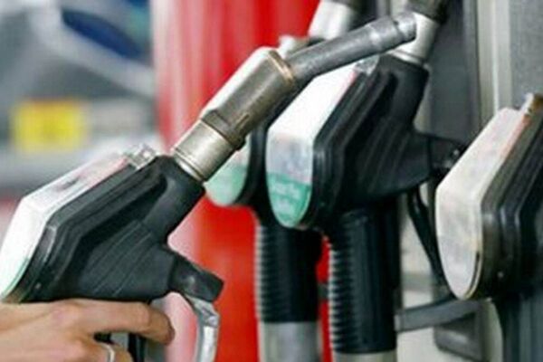  خبر جدید یک نماینده مجلس درباره قیمت بنزین 