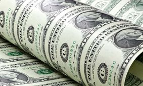 مدیریت نادرست دلار اقتصاد را لبه پرتگاه برده است
