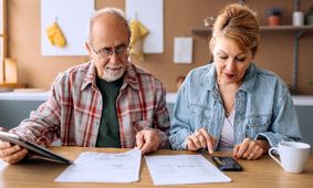 خبر خوش برای بازنشستگان/ عیدی 2،000،000 تومانی به حساب‌ها واریز می‌شود