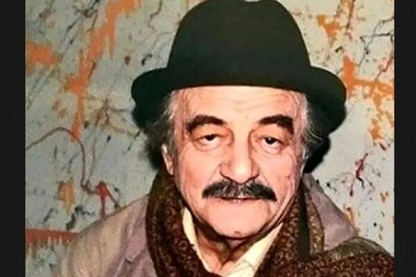 تصویری کمیاب از «منوچهر نوذری» در کنار «فروزان» در مراسم اهدای جوایز دهۀ 50!