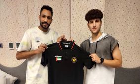 علی کریمی جوان در لیگ امارات/ افتخار جدید برای فوتبال ایران + عکس