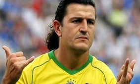 شوخی طنزآمیز فرناندز با مگوایر پس از گل تماشایی به لیورپول!