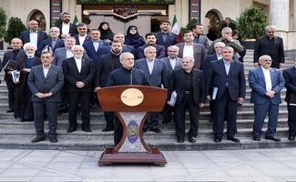 دولت دست به تغییر در کابینه می‌زند؟