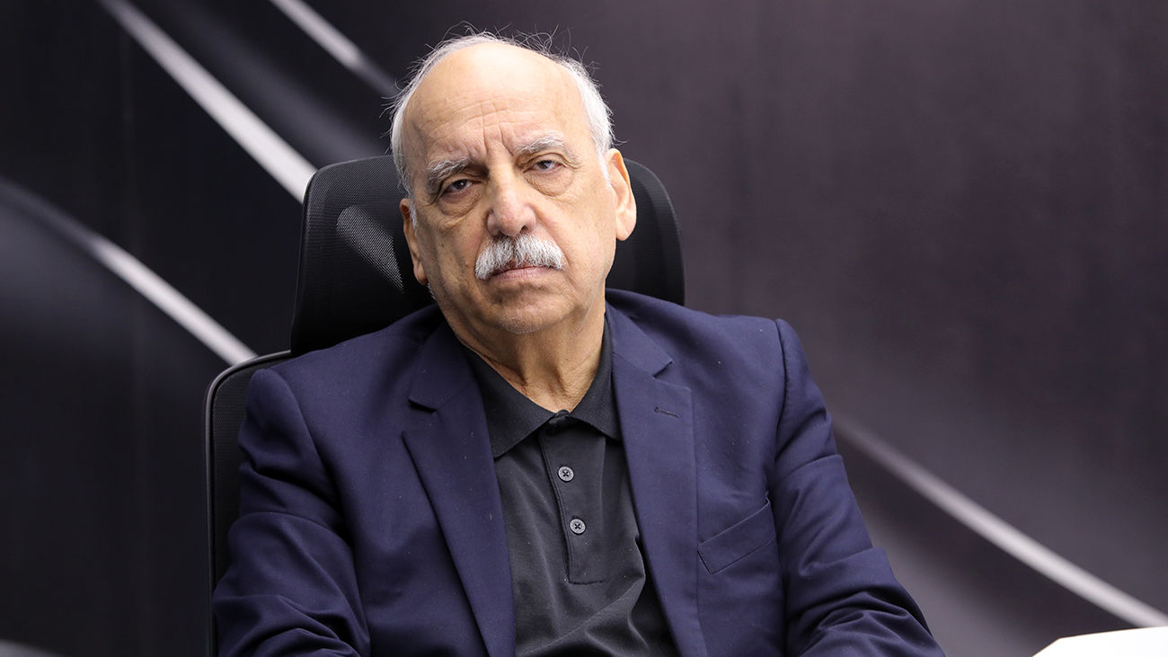 عبده تبریزی: اگر قیمت ارز را آزاد کنیم شاید قیمت آن پایینتر از نرخ فعلی شود/ منافع عده ای در تداوم وضعیتهای غیرشفاف است+ فیلم
