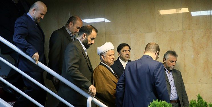 خانههای 25 متری؛ بهانه ای برای لگد زدن به هاشمی رفسنجانی