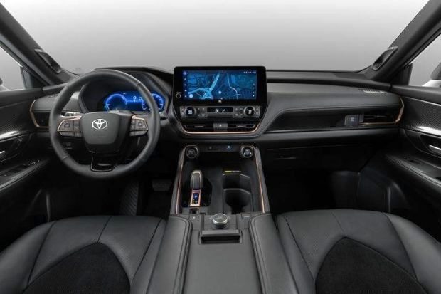 خودرو شاسی بلند Toyota grand highlander جدید
