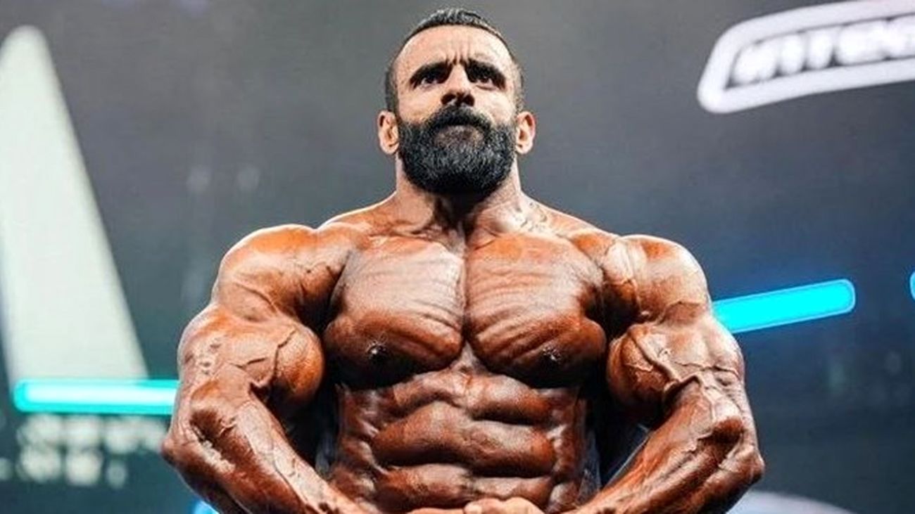 استوری معنادار هادی چوپان همه را به شک فرو برد / گرگ پارسی رفت؟