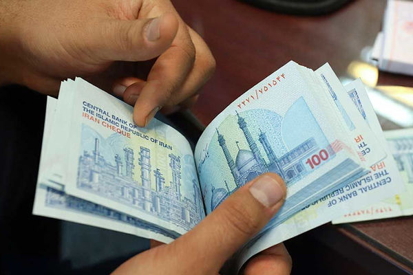 اطمینان دولت برای مستمری بگیران/ حقوق بازنشستگان بدون تاخیر پرداخت می‌شود