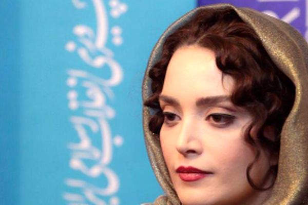 گریم خاص بهنوش طباطبایی در نمایش الیور توئیست! +فیلم