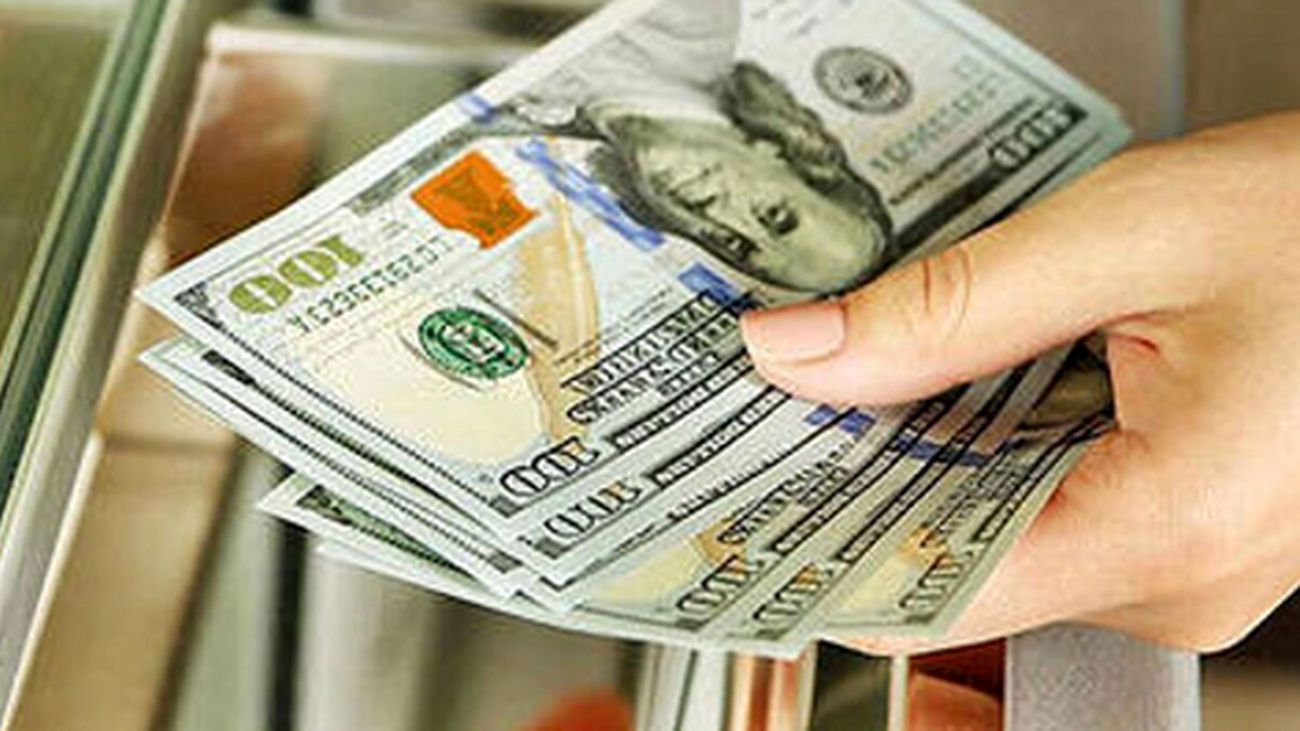پیشبینی جنجالی قیمت دلار خرداد ۱۴۰۴؛ ۹۰ هزار تومان واقعیت یا خیال؟