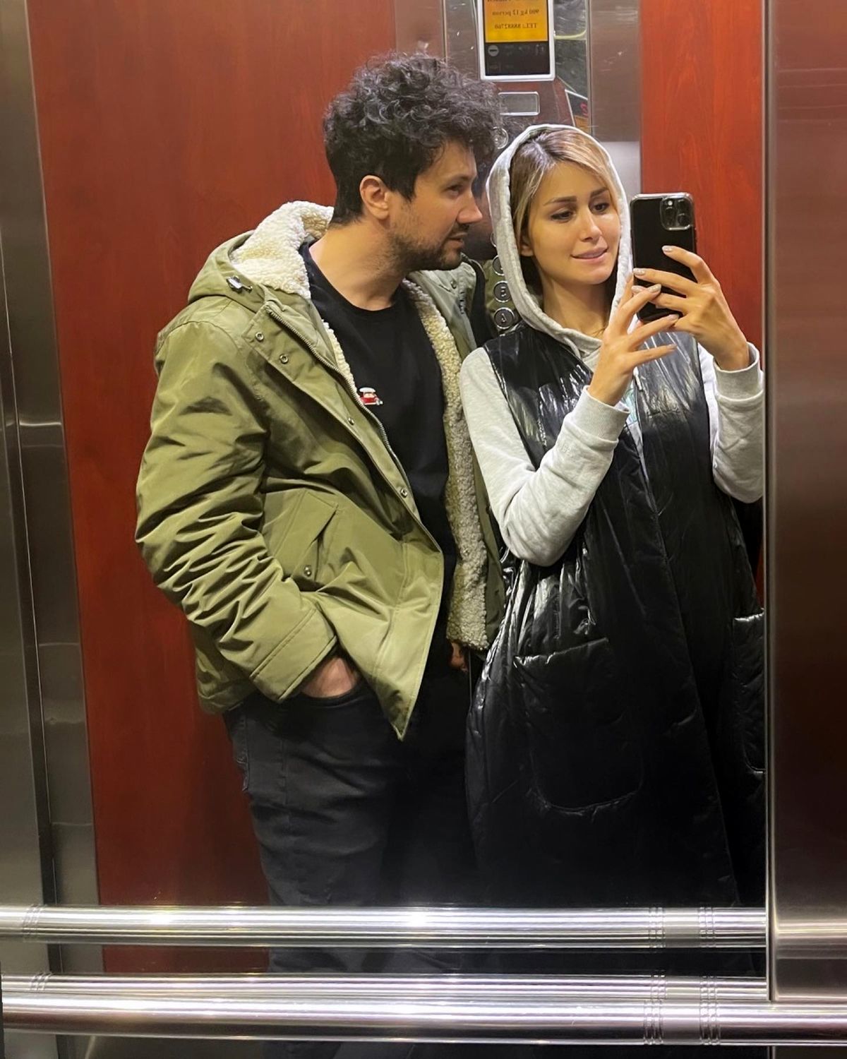 رابطه خوب همسر شاهرخ استخری با خواهرشوهرش + عکس