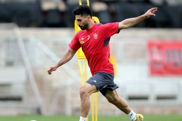 زیرخاکی جذاب از امید عالیشاه در نود/ وقتی ستاره پرسپولیس نوجوان بود!