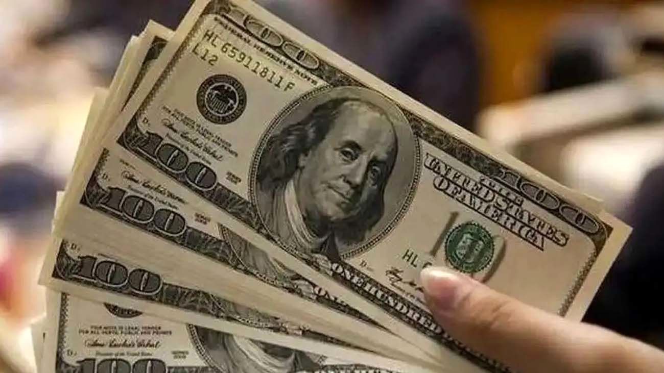 پیش بینی قیمت دلار امروز یکشنبه ۵ فروردین ۱۴۰۳ / جریانات سیاسی به دلار خط داد