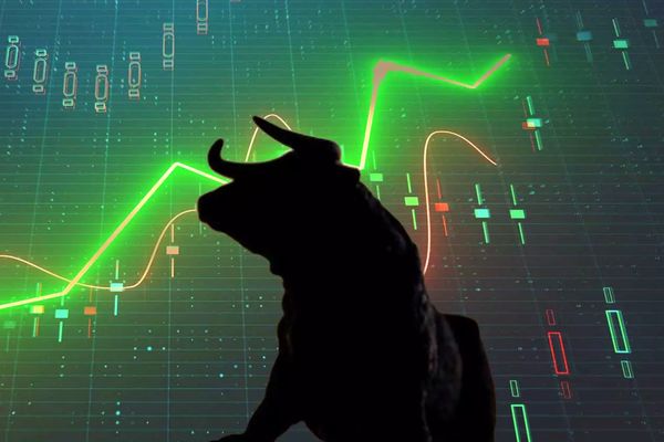 سبزپوشی ۸۰ درصد نمادها؛ شاخص کل بالا رفت