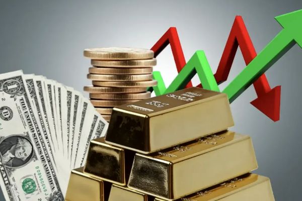 پیش‌بینی قیمت دلار و طلا برای فردا شنبه ۸ شهریور ۱۴۰۴