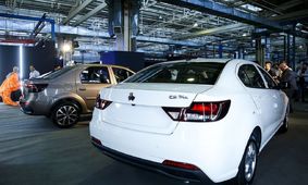 قیمت خودروهای پرطرفدار داخلی کشید بالا / پرواز «شاهین» در بازار امروز خودرو + جدول قیمت