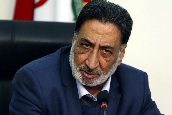 محمدعلی متفکر آزاد: تحلیلگر برجسته اقتصادی ایران!