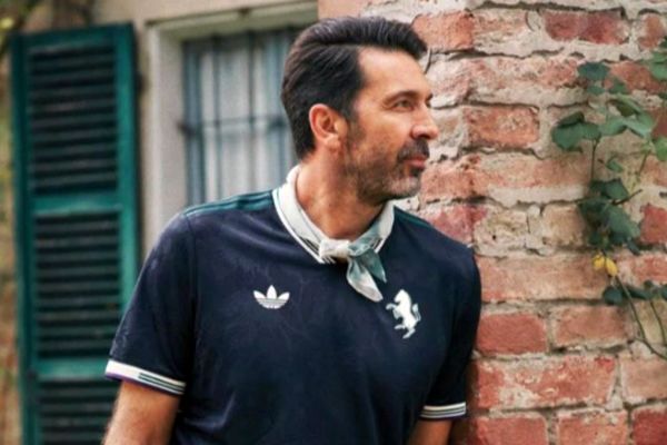 پیراهن سوم یوونتوس برای فصل جدید رونمایی شد +عکس