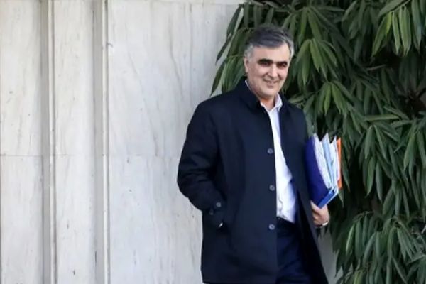 افشای خبر بزرگ: رئیس بانک مرکزی توسط دولت برکنار شد