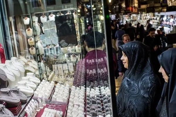 قیمت طلا 18 عیار امروز سه‌شنبه 28 بهمن