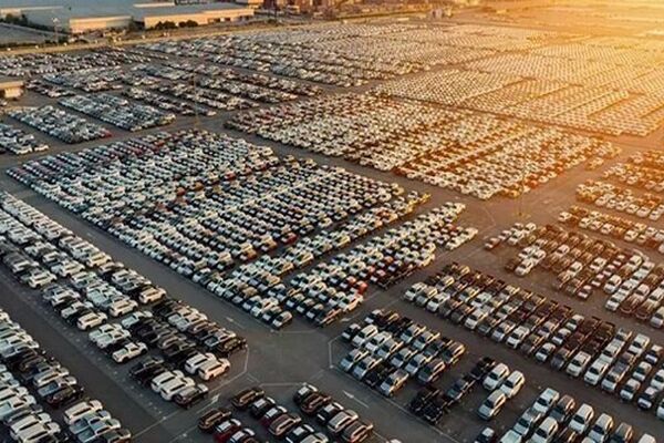 بازار خودرو در انتظار یک تصمیم سرنوشت‌ساز!