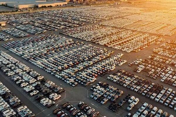 بازار خودرو در انتظار یک تصمیم سرنوشت‌ساز!