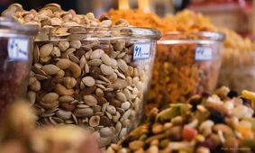 امسال شب یلدا همه چیز اقتصادی شد / جدیدترین قیمت آجیل در بازار !