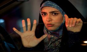 عکس خیره کننده از جذابیت لیندا کیانی در اوج سادگی / بدون عمل و بزک !