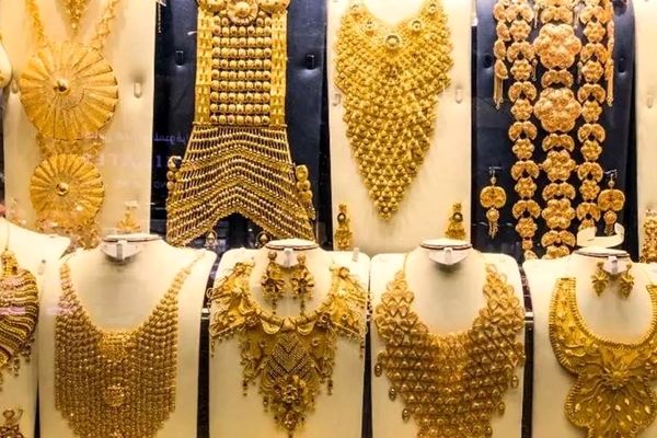 پیش ‌بینی قیمت طلا و سکه پنجشنبه ۱۵ آبان ۱۴۰۴ /بازار منتظر سیگنال جدید دلار