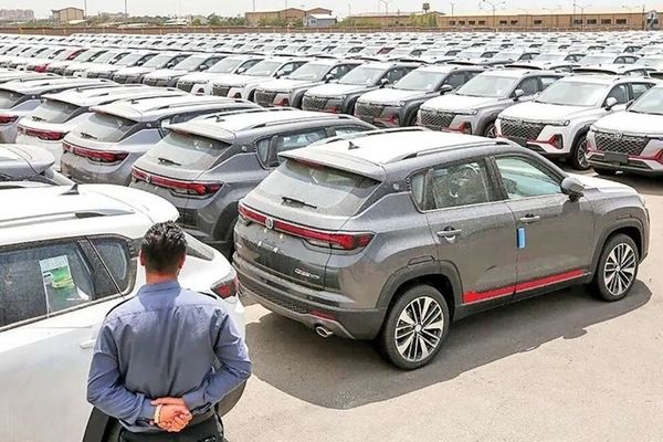 همه چیز درباره تعرفه پلکانی خودروهای وارداتی و تاثیر آن بر قیمت
