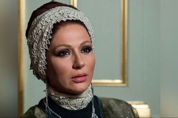 افشاگری جنجالی بازیگر نقش فرح پهلوی: همسرم ۷ بار ازدواج کرد و به دخترم گفت که من مرده‌ام! + فیلم